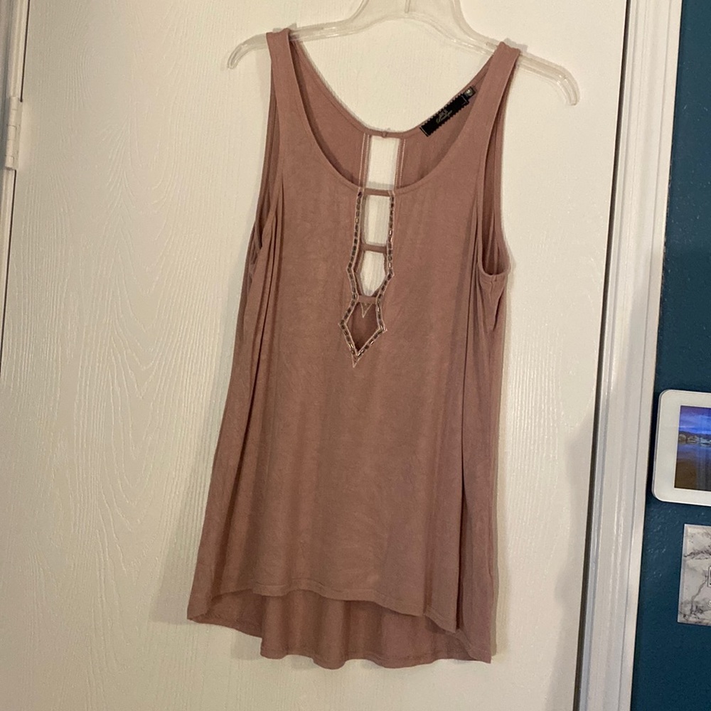 BKE Boutique pink tunic top size Medium